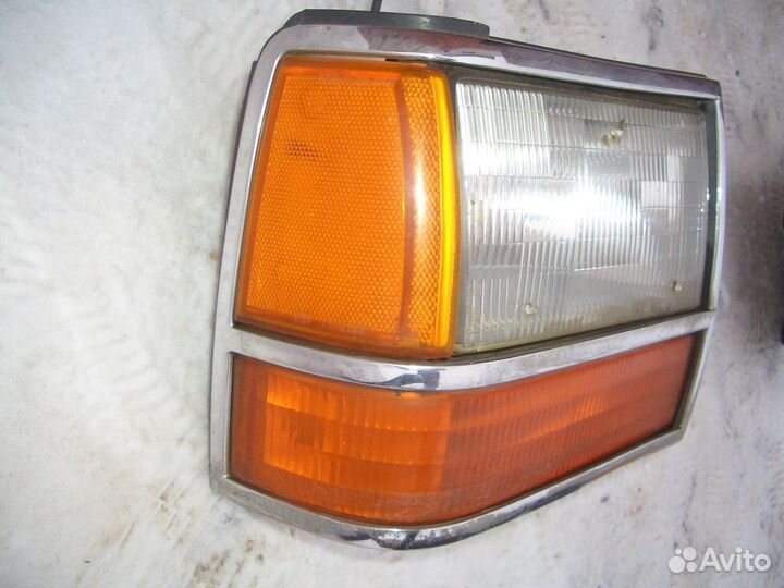 Фара правая Форд Эксплорер с 90