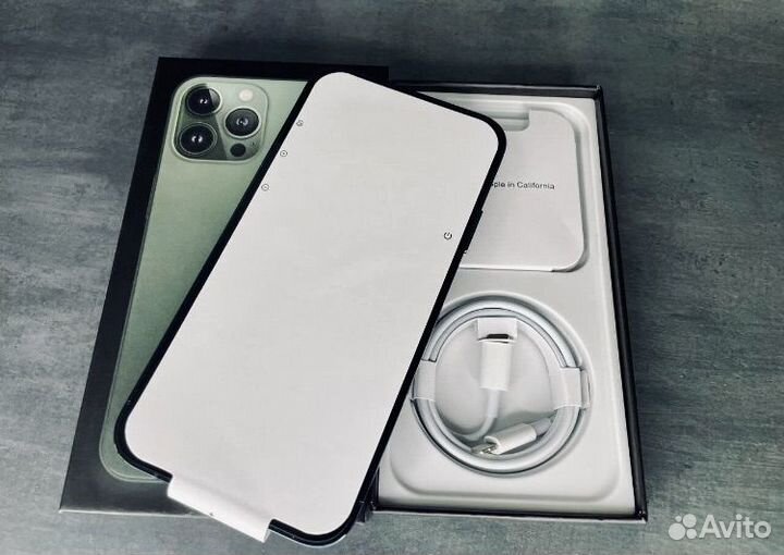 Apple iPhone XR в корпусе 13 Pro