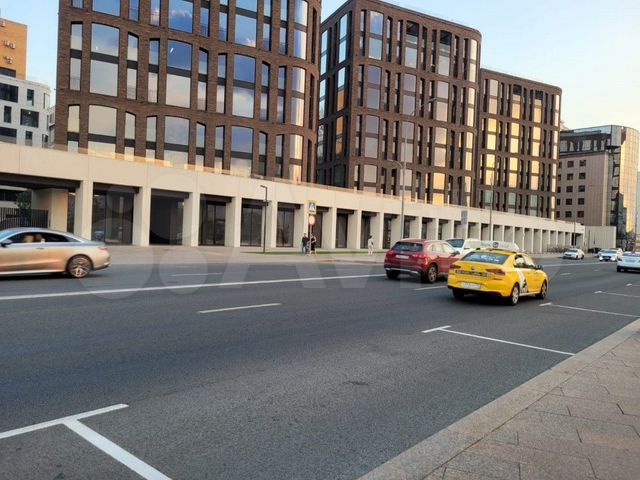 Сдам торговое помещение, 247 м²