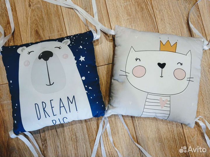 Детские подушки для кроватки, дивана, в игровую