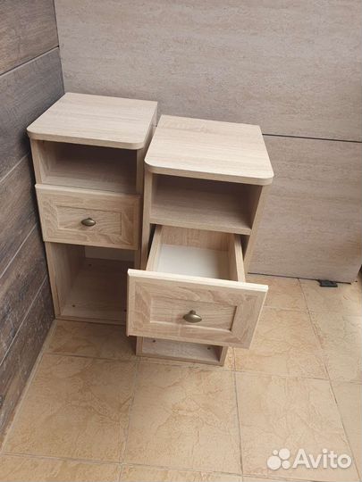 Тумбочка прикроватная