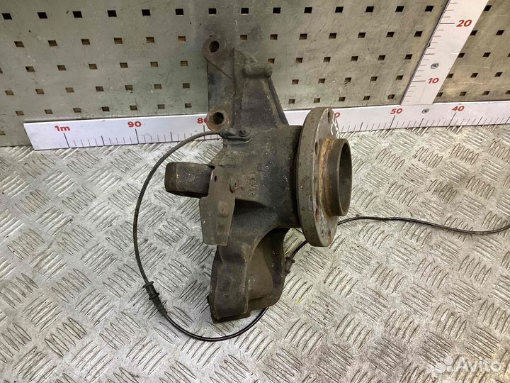 Ступица передняя левая Mercedes-Benz Sprinter