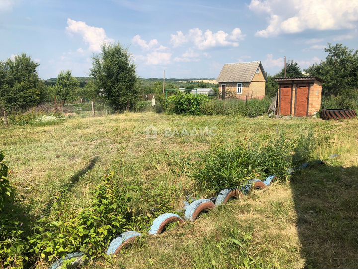 Дача 30 м² на участке 6 га