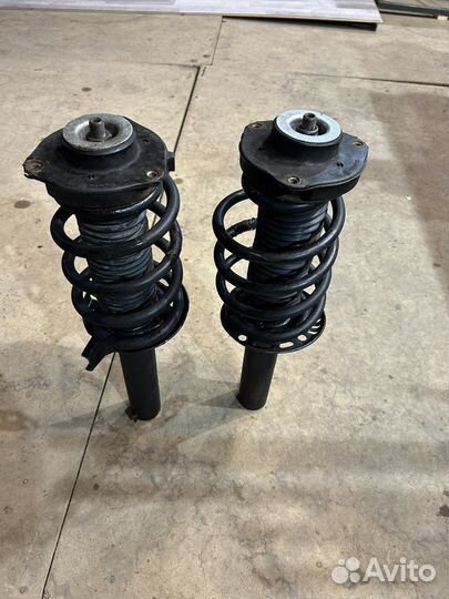Комплект амортизаторов передних (всборе) golf r32