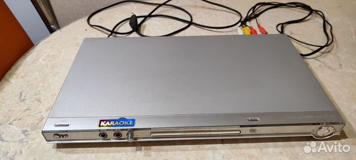 DVD плеер LG DGK -688X
