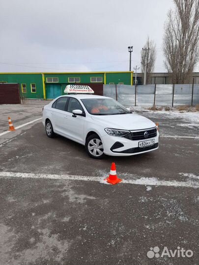 Автоинструктор, инструктор по вождению