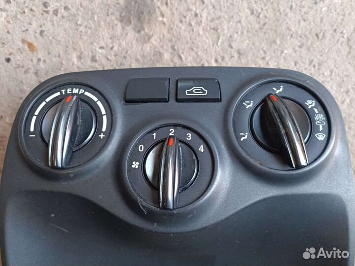 Блок управления печкой kia rio 2