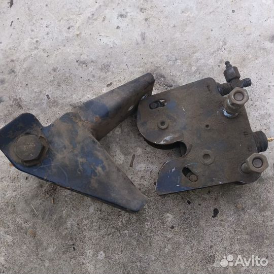 Замок кабины камаз 5460