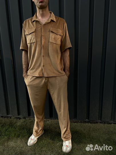 Спортивный костюм штаны и рубашка