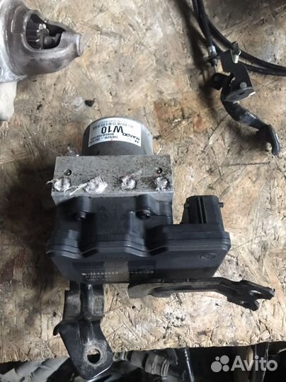 Блок ABS Kia Sportage 3 SL