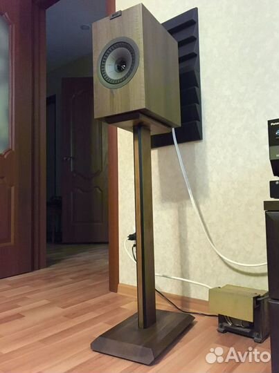 Стойки для полочных колонок из бука