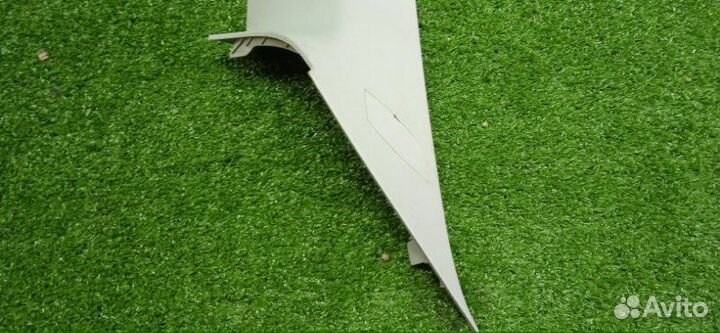 Обшивка стойки задняя правая Ford Focus 2