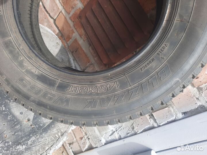 Bridgestone Blizzak W965 145/12.5 R12