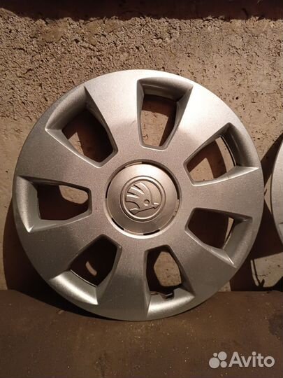 Колпак на колеса 14 шкода рапид 17г