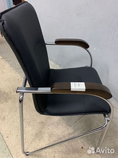 Кресло руководителя Самба. Офисная мебель