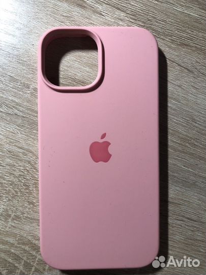 Чехол на iPhone 15