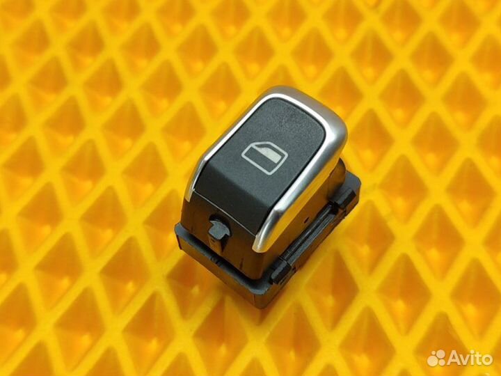 Кнопка стеклоподъемника Audi A6 C7 2.8 2012