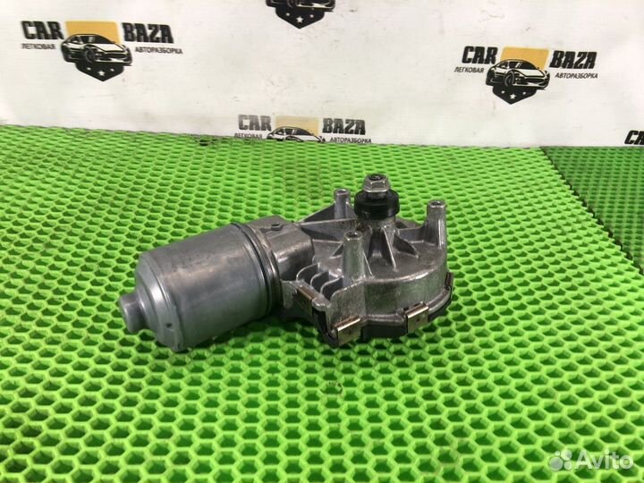 Моторчик стеклоочистителя Mercedes-Benz E-class