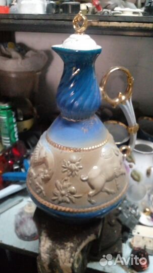 Кувшин с двумя кубками