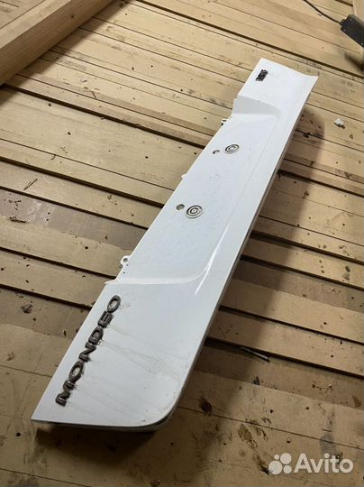 Накладка крышки багажника Ford Mondeo 4 2007-2015