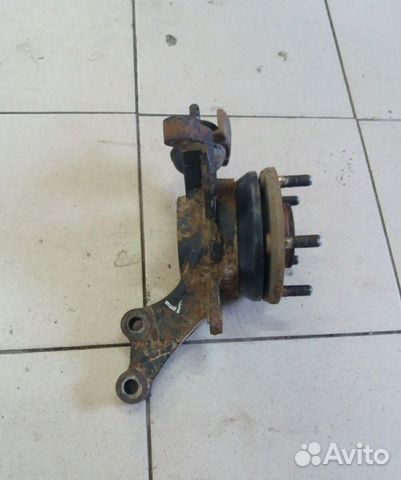 Кулак передний левый Hyundai i30