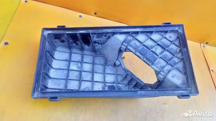 Корпус воздушного фильтра для Mitsubishi Carisma