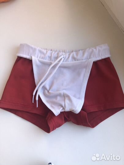 Купальник, кепка, плавки и сабо для мальчика 86-92