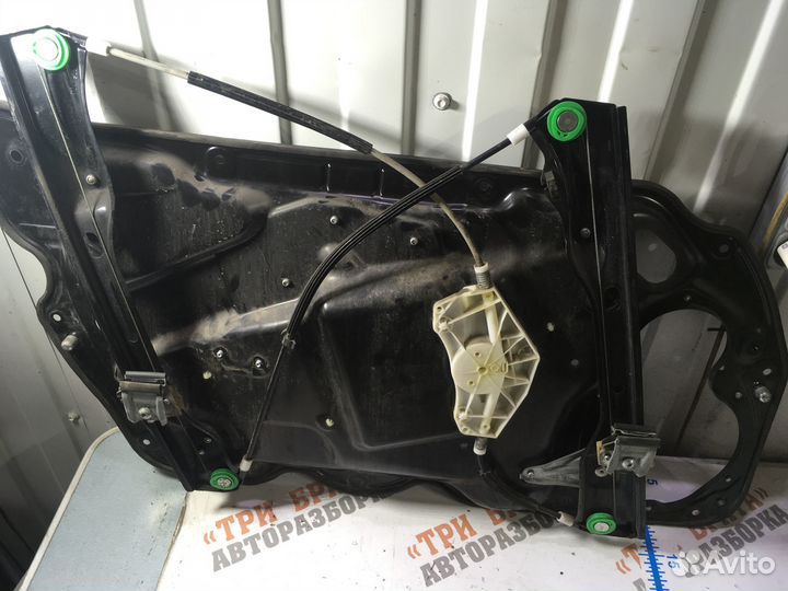 Стеклоподъемник передний (электрический) Прав