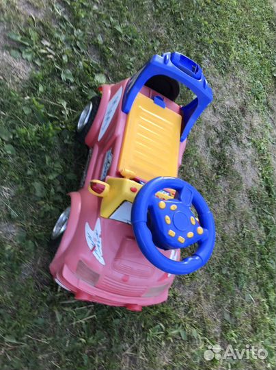 Машинка-каталка толокар