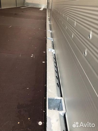 Полуприцеп шторный Schmitz Cargobull 9084, 2023