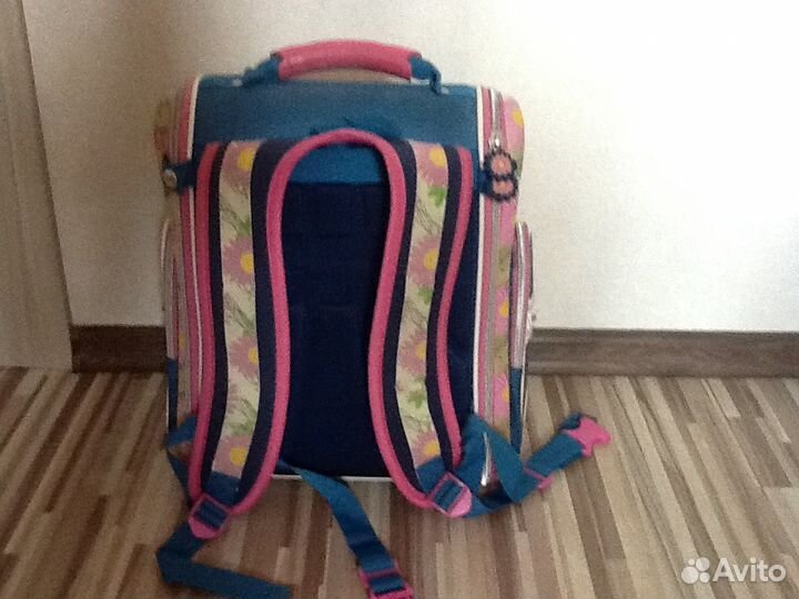 Продам школьный рюкзак для пятерок