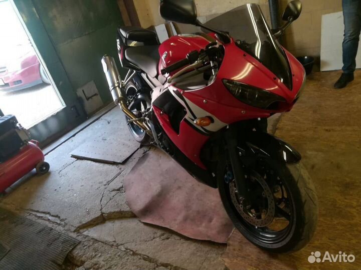 Название Yamaha R6