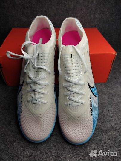 Футбольные бутсы Nike air zoom