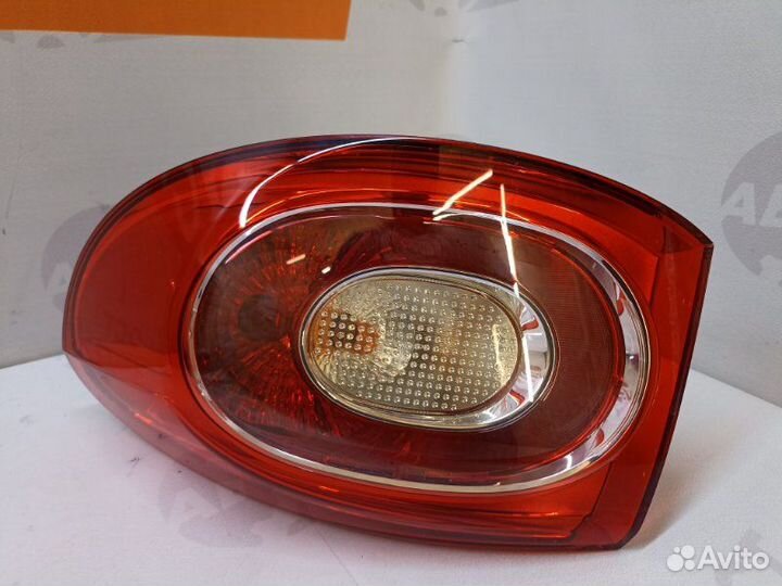 Фонарь задний правый Volkswagen Tiguan 5N1 cawa