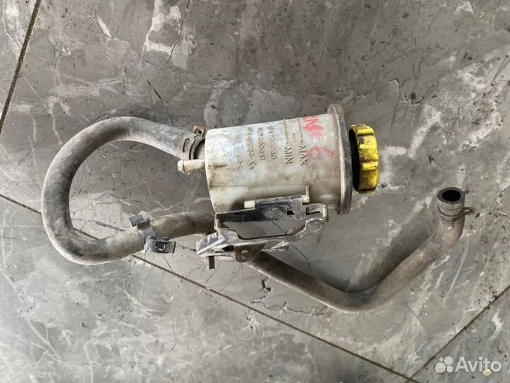 Бачок гидроусилителя руля Land Rover Range Rover