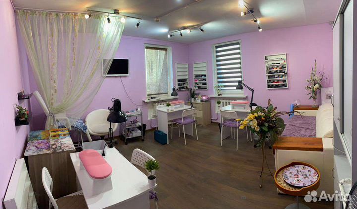 Аренда рабочего места мастера маникюра