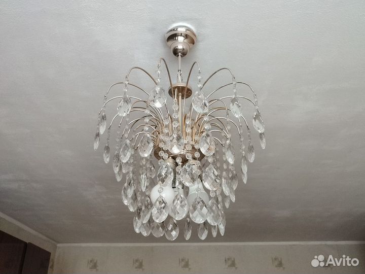 Люстра подвесная потолочная