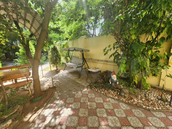 Дом 65 м² на участке 7 сот.