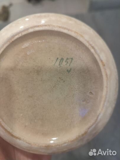 Старенькая сахарница