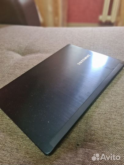 Ноутбук samsung np530