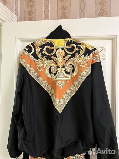 Спортивный костюм женский