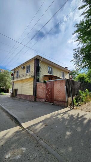 Дом 165,7 м² на участке 4 сот.