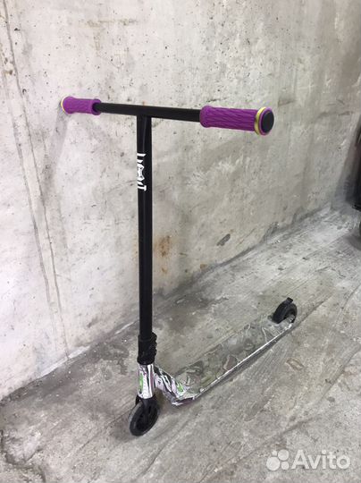 Трюковой самокат Limit