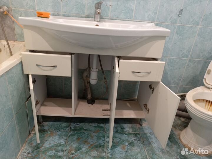 Тумба для ванной с раковиной