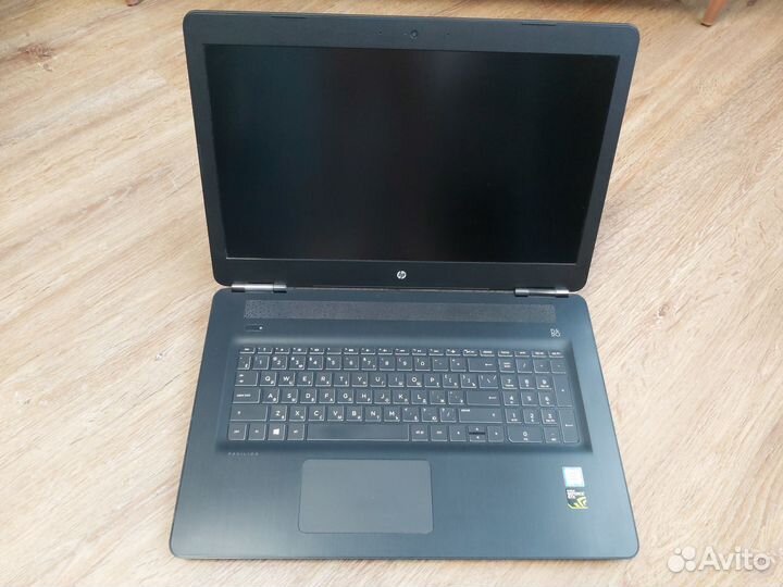 Ноутбук HP Pavilion 17-ab320ur