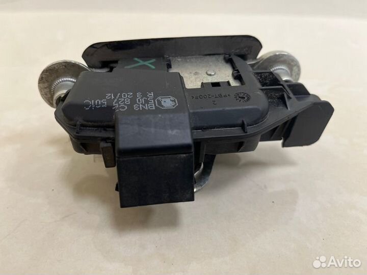 Замок багажника Skoda Fabia 5J5 CGP 2012