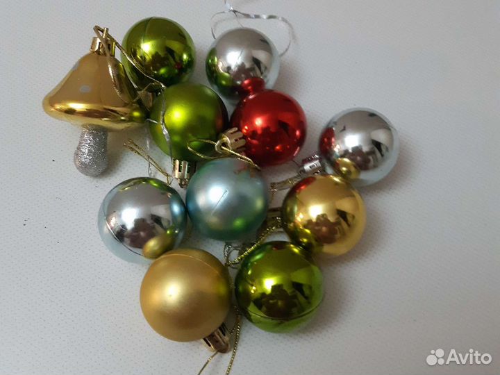 Елочные игрушки