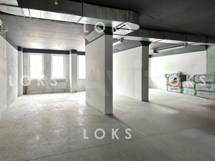 Ул. Сухарная 405 м2 дом сдан, на 1 этаже