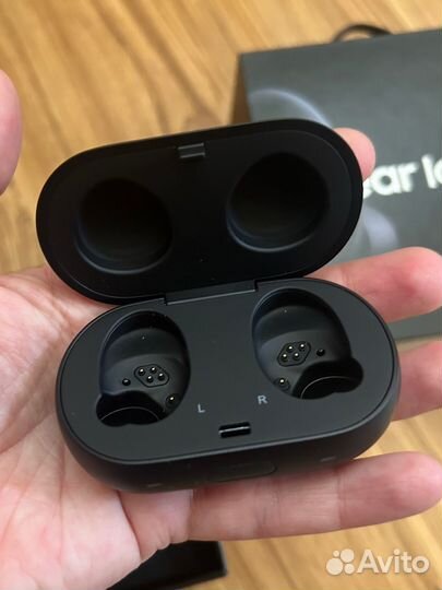 Новые Беспроводные наушники samsung gear iconx