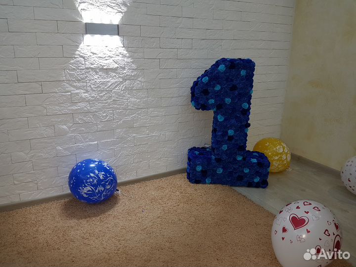 Большая цифра на первый день рождения